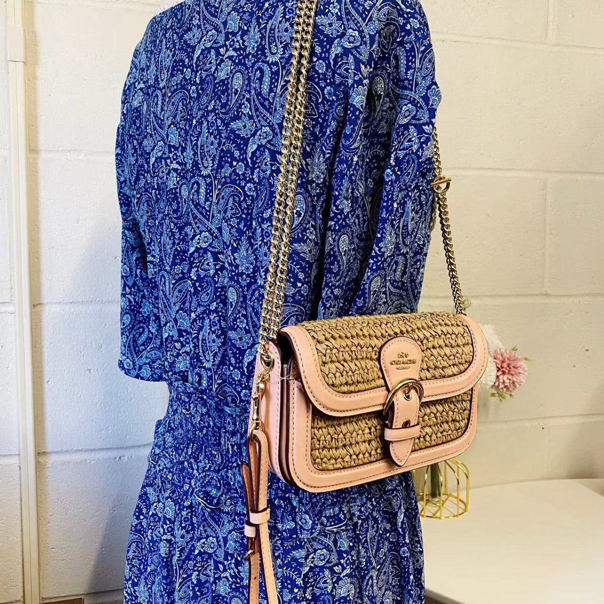 Coach C9925 Kleo Crossbody In Gold/Natural/Faded Blush Coach C9925 Kleo Crossbody In Gold/Natural/Faded Blush